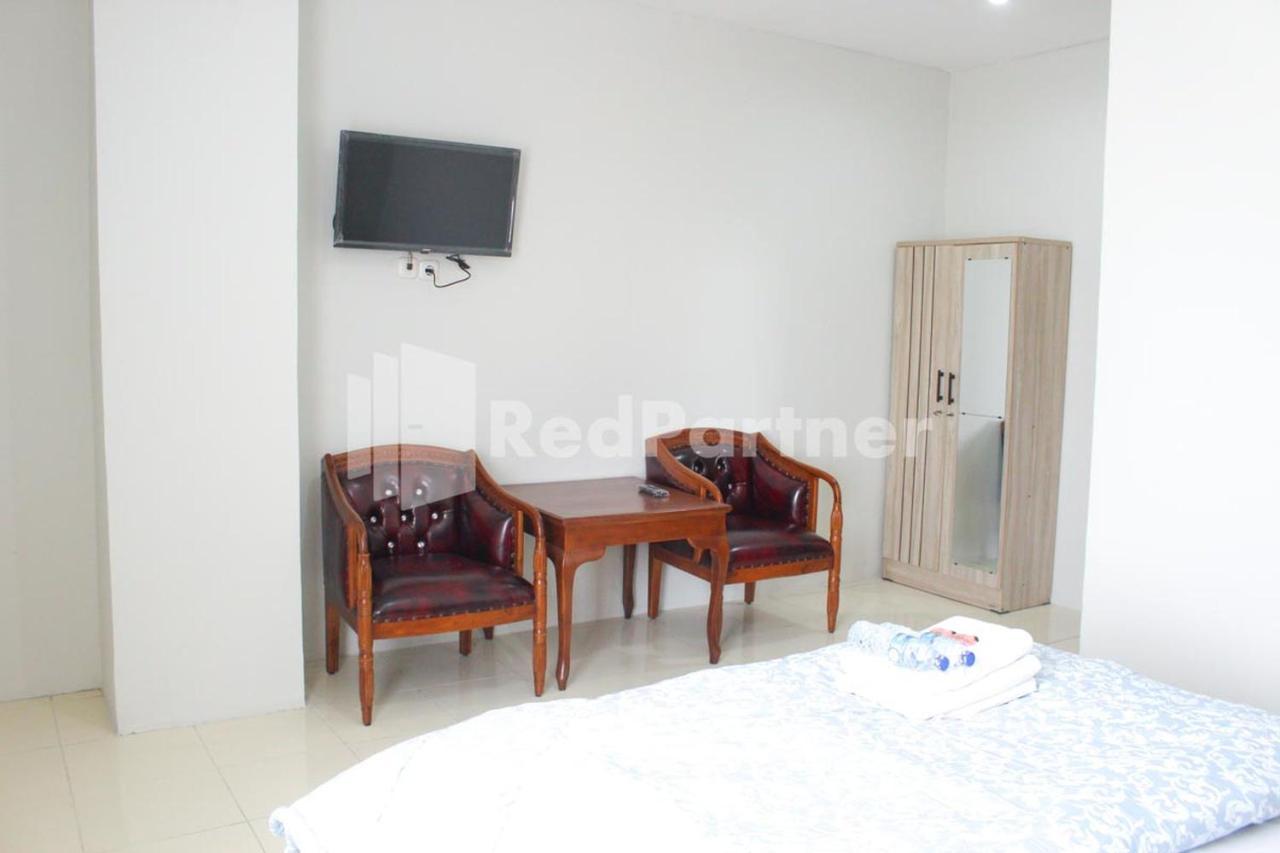 Brahma Hotel Mitra Reddoorz Jakarta Extérieur photo