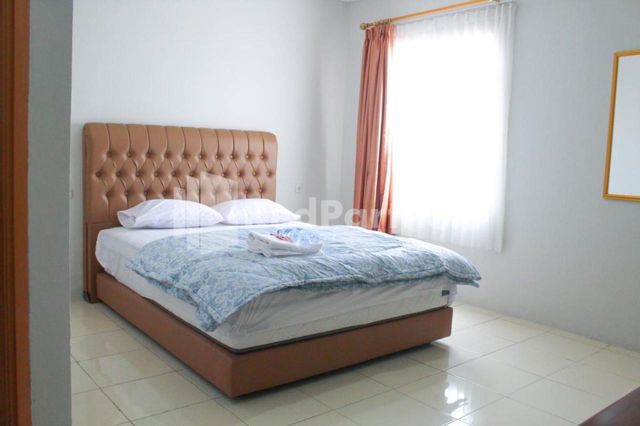 Brahma Hotel Mitra Reddoorz Jakarta Extérieur photo